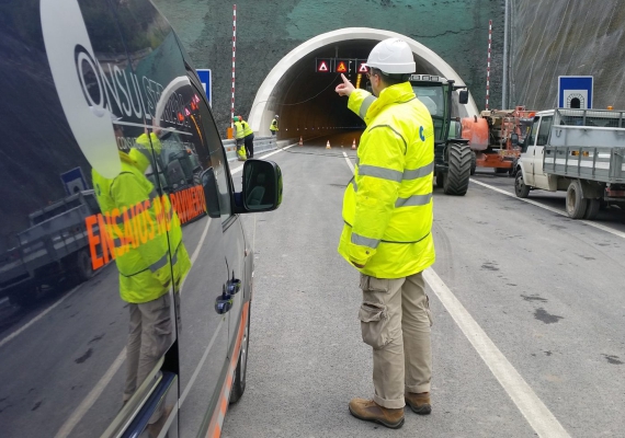 In 2016, CONSULSTRADA carried out a test campaign for the Final Characterization of the pavements in 
                            the Marão Tunnel, a campaign that allowed us to assess the structural capacity of the pavement using load tests with an impact deflectometer and its 
                            functional characteristics (longitudinal irregularity, friction and texture) with the Laser Profiling and Grip-tester equipment. 
                            The IP4 (A4) - Trás-os-Montes and Alto Douro motorway is a Portuguese motorway that connects Matosinhos to Amarante and Vila Real to Quintanilha 
                            (border with Spain). It forms an integral part of Main nº4 and the European Road E82. It is currently the most important inland connection north of the 
                            Douro River.
